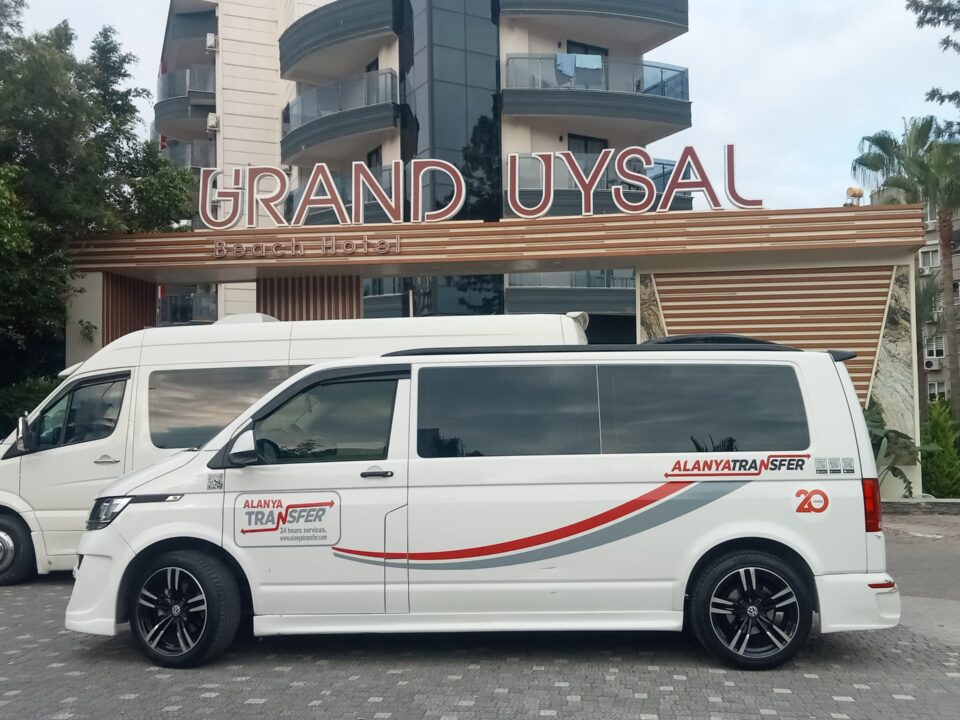 Seamless and Scenic Travel Across Antalya Private Transfer Services from Lara to Konyaaltı with laratransfer.com.tr