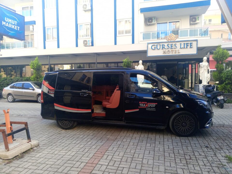 Premium laratransfer.com.tr Lara to Side Luxury Transfer Services for a Comfortable and Stylish Travel Experience