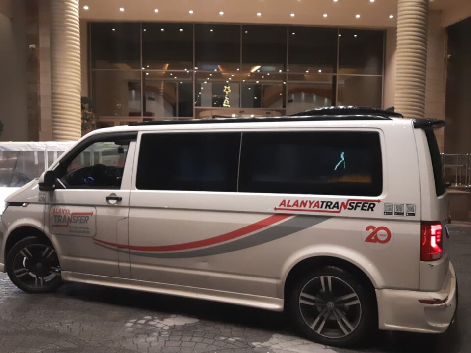 Lara to Tekirova Luxury Transfer Services by www.laratransfer.com.tr for Exclusive Travel Comfort
